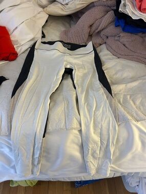 Outdoor Voices White Leggings with Black Side Panels